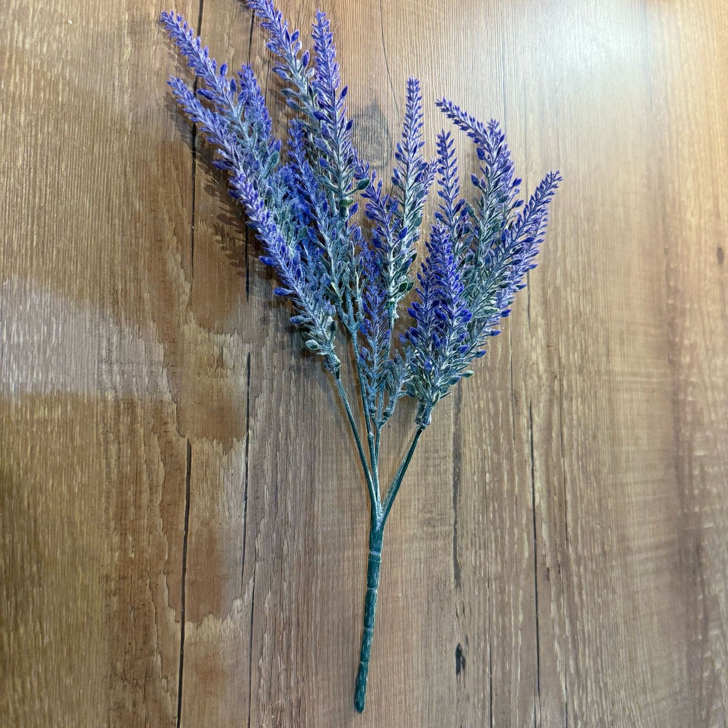 Buquê de lavanda flocado lilás