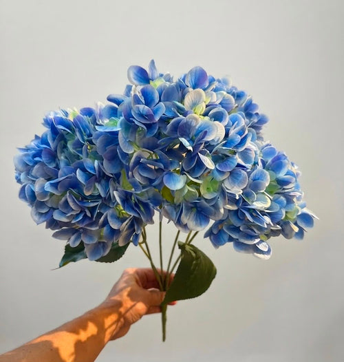 Buquê de Hortênsia Artificial X5 – 50 cm